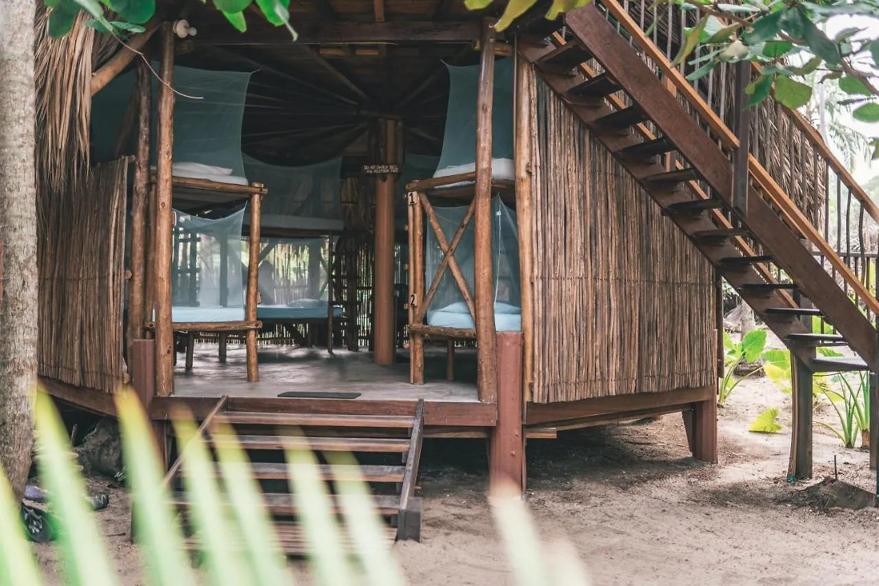 Los Hermanos Beach Hostal Guachaca 0*,